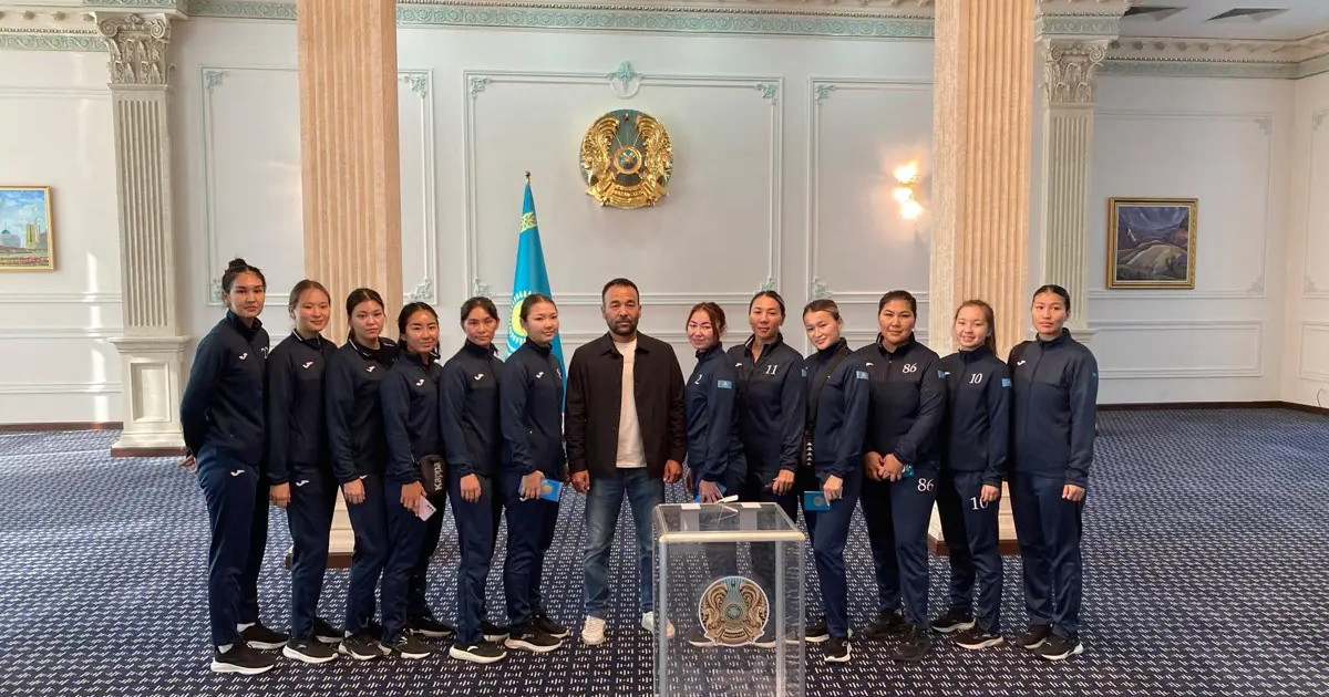 Өзбекстанға жарысқа барған қазақстандық спортшылар референдумға қатысты