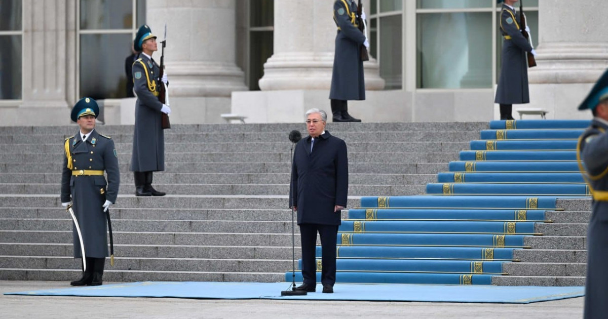 Президент Мемлекеттік Туды көтеру рәсіміне қатысты