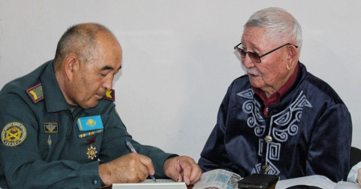 Рақымжан Қошқарбаев жайлы естелік: «Батырдың тізесінде отырып, тәрбие алдым....»