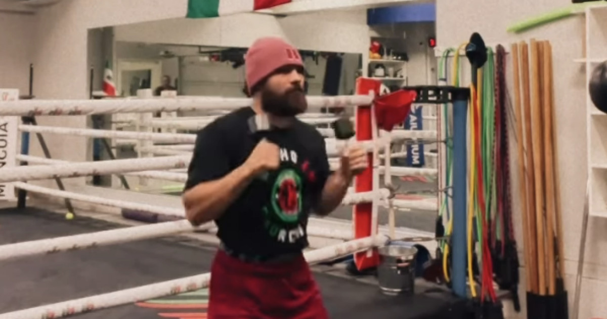 Садриддин Ахмедовті Головкиннің бапкері жаттықтыра бастады