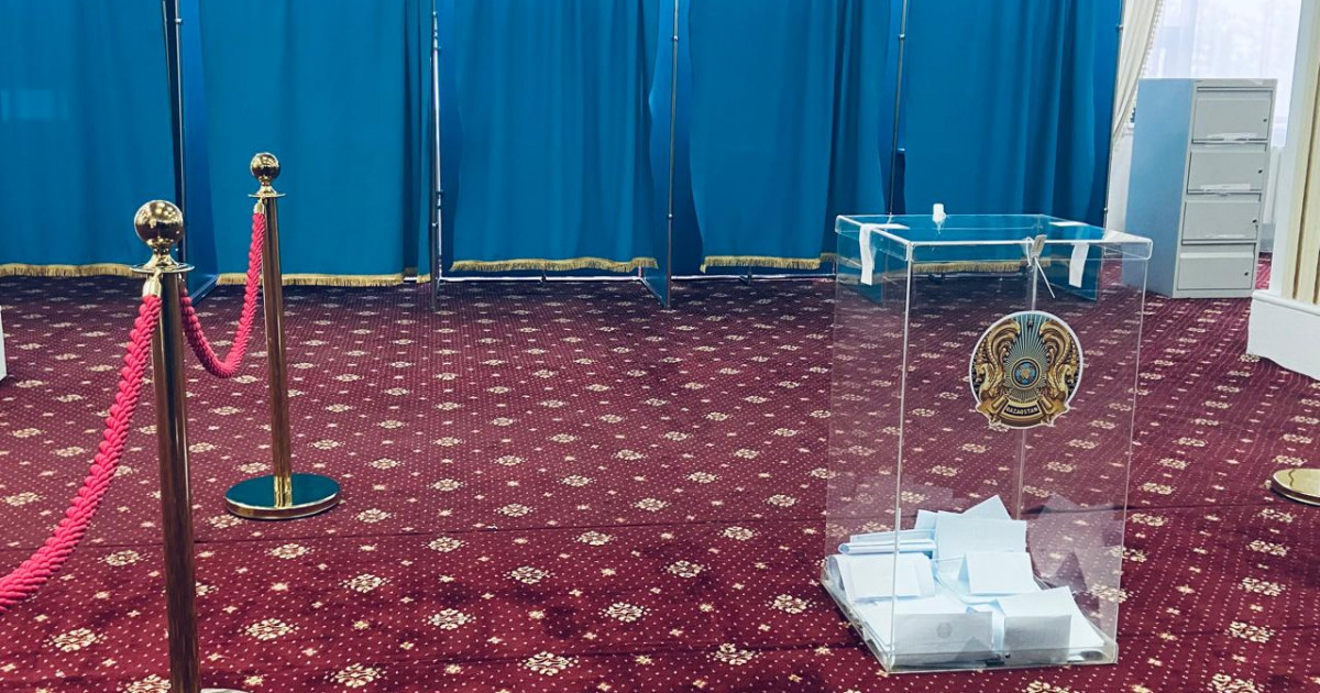 Түркияда білім алып жатқан студенттер референдумда белсенділік танытты