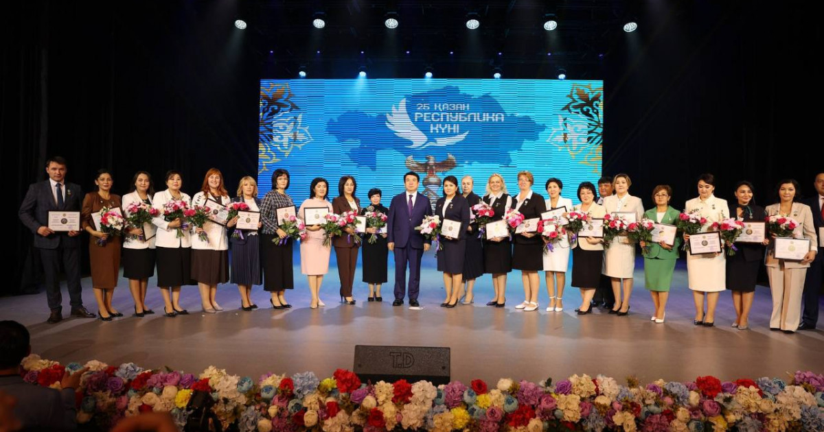 «Үздік педагог» байқауының әрбір жеңімпазына 3,6 миллион теңгеден берілді