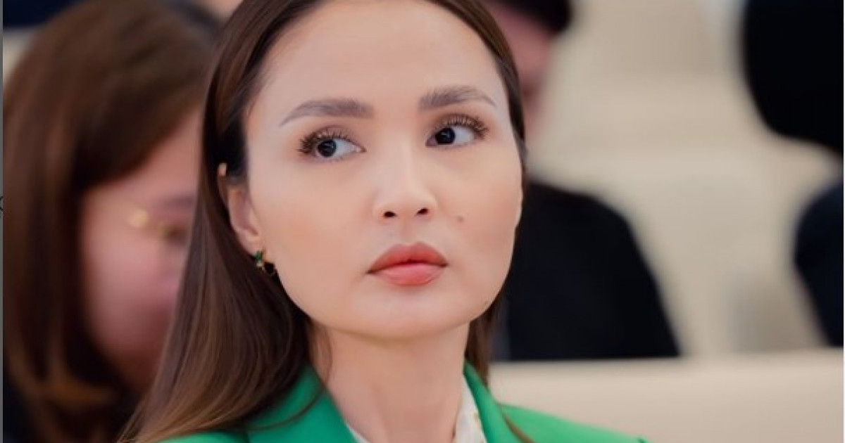 Жұлдыз Әбдікәрімова сот отырысынан кейін әлдекімдер қысым көрсетіп жатқанын айтты