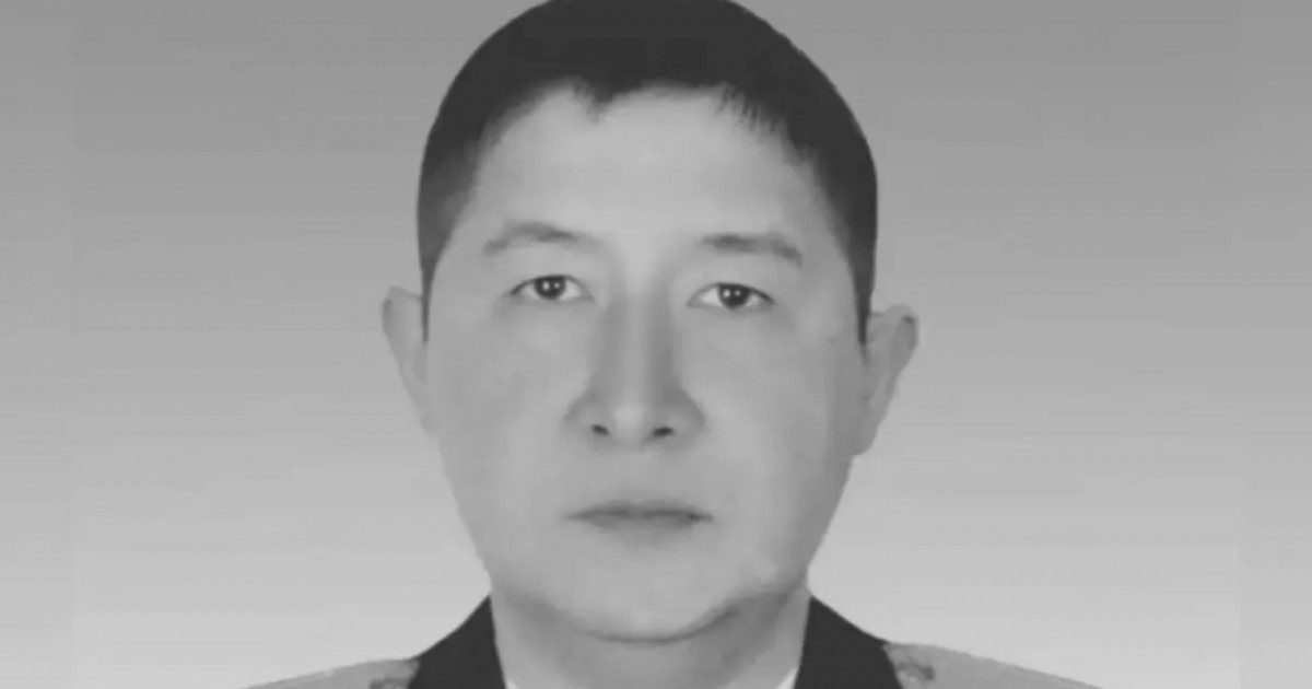 Артында екі баласы қалды: Ақтөбеде тікұшақ апатынан қаза тапқан офицер кім?