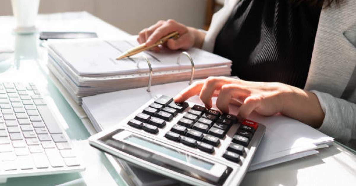 Астанада мектептің 2 бухгалтері бірлесіп 10 миллион теңге жымқырған