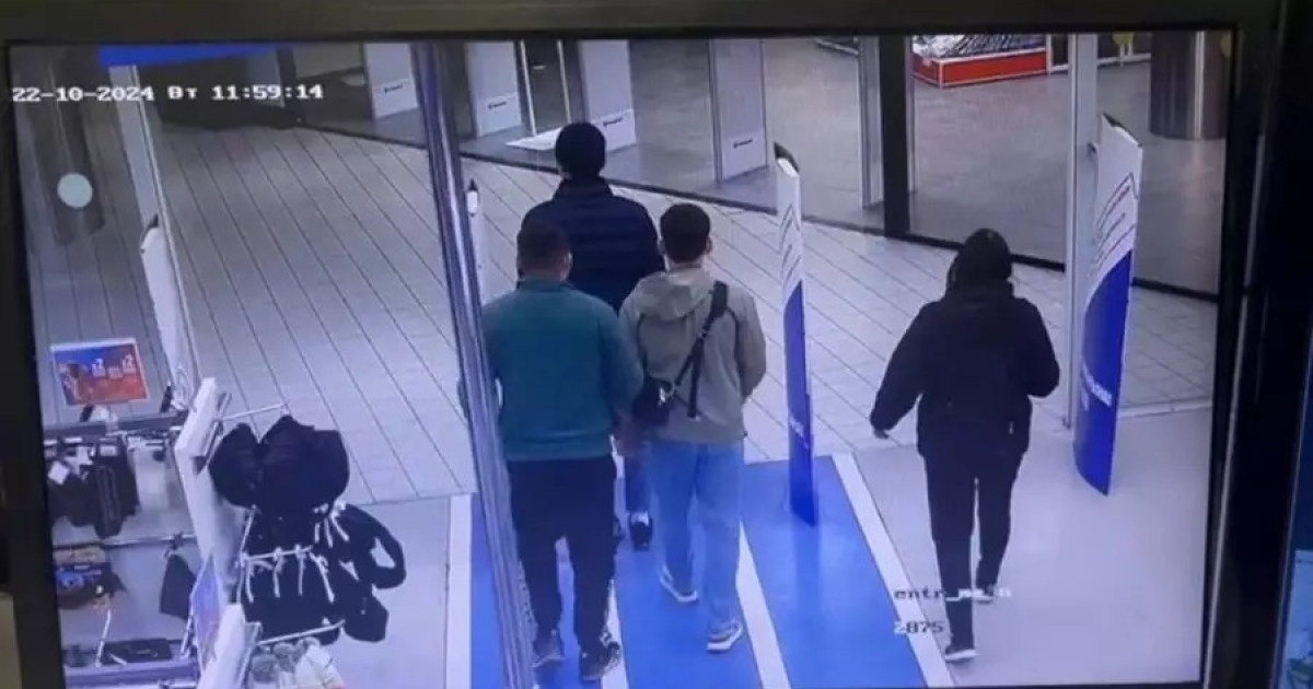 Астанада спорттық бутиктен киім ұрлаған қыз ұсталып қалды