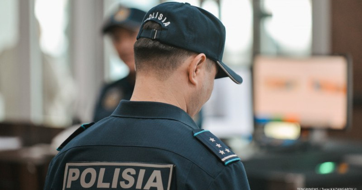 Астанада тәртіп сақшылары өзіне қол жұмсамақ болған қызды құтқарып қалды