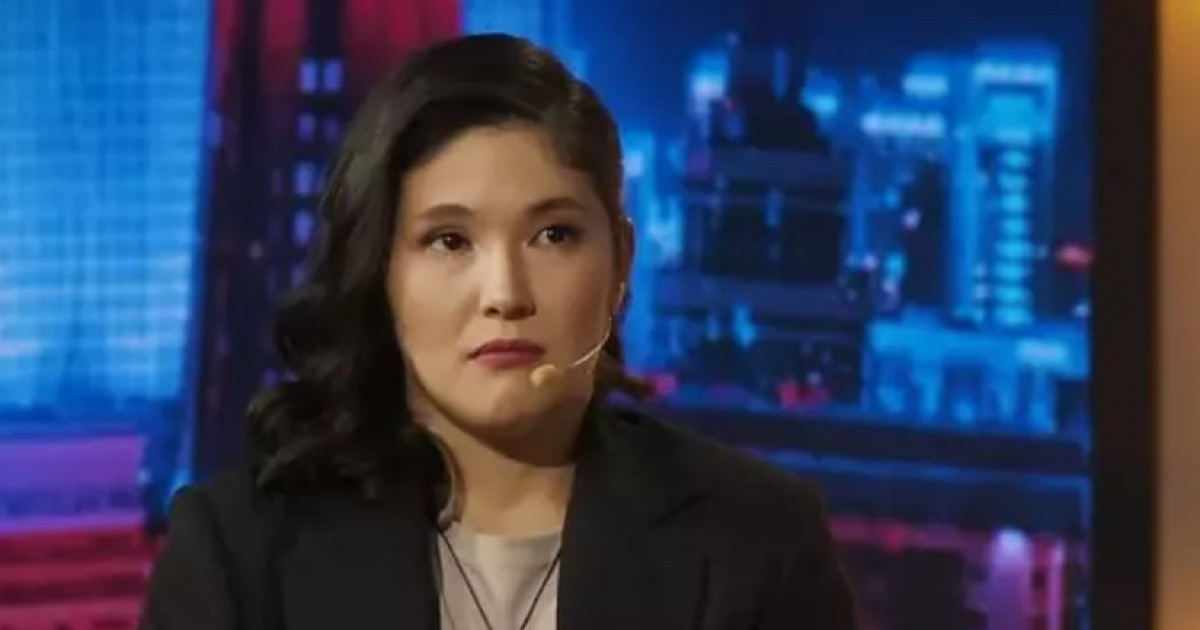 «Ешкім кездесуге шақырмайды»: Назым Қызайбай жан сырын ақтарды