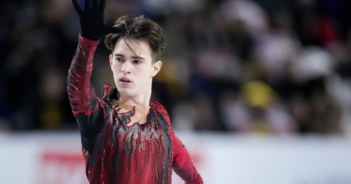 Қазақстан спортшысы мәнерлеп сырғанаудан Қытайда күміс медаль жеңіп алды