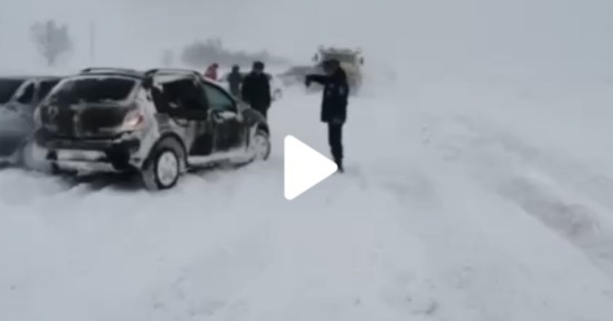 Қолайсыз ауа райына байланысты 4 өңірдегі республикалық маңызы бар автожол жабылды