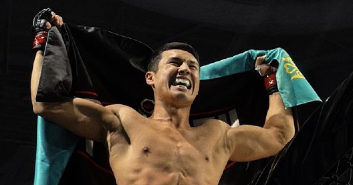 Спортшы әрі актер Еркебұлан Тоқтар қарсыласын бір минутта нокаутқа жіберді