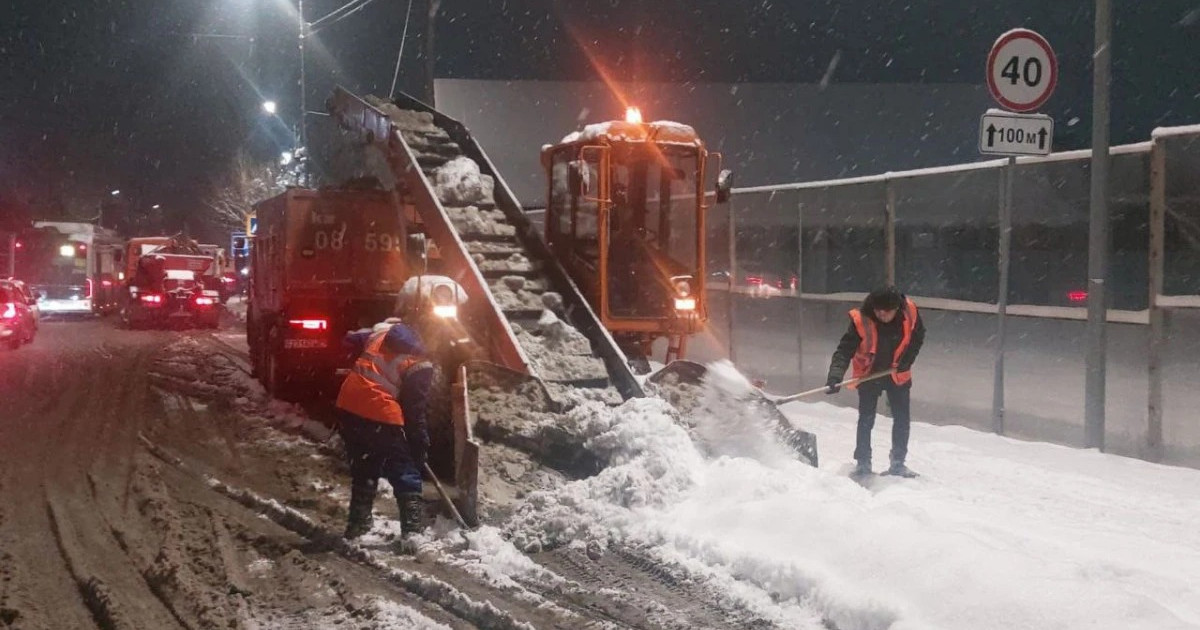 Алматыда қардың қалыңдығы 18 сантиметрге жетті