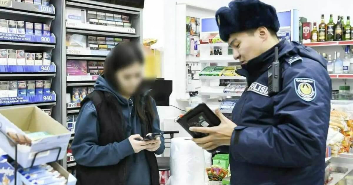 Астанада насыбай сатқан дүкен иелері жауапқа тартылды