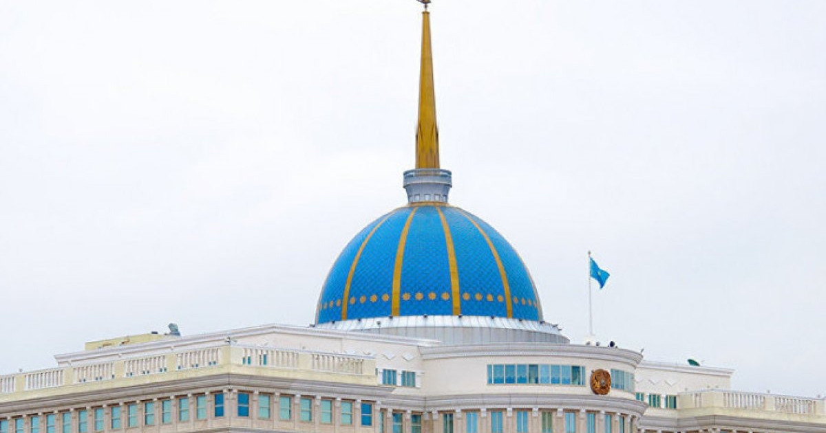 Мемлекет басшысы энергетика саласының 100-ден астам қызметкерін марапаттады