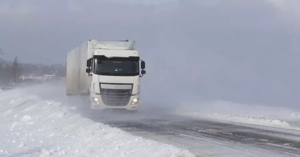 Жетісу облысында екі адам қар құрсауынан құтқарылды