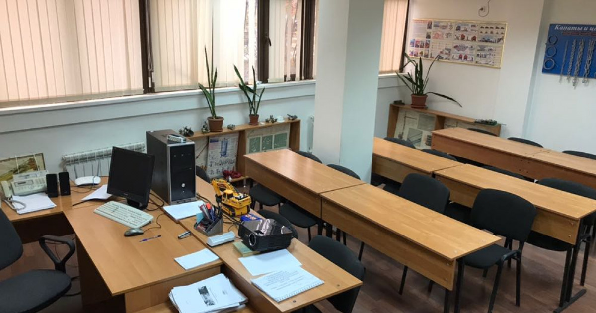 Ақтауда оқу орталығы ата-аналардан миллиондаған теңге жинап алып, жоғалып кеткен