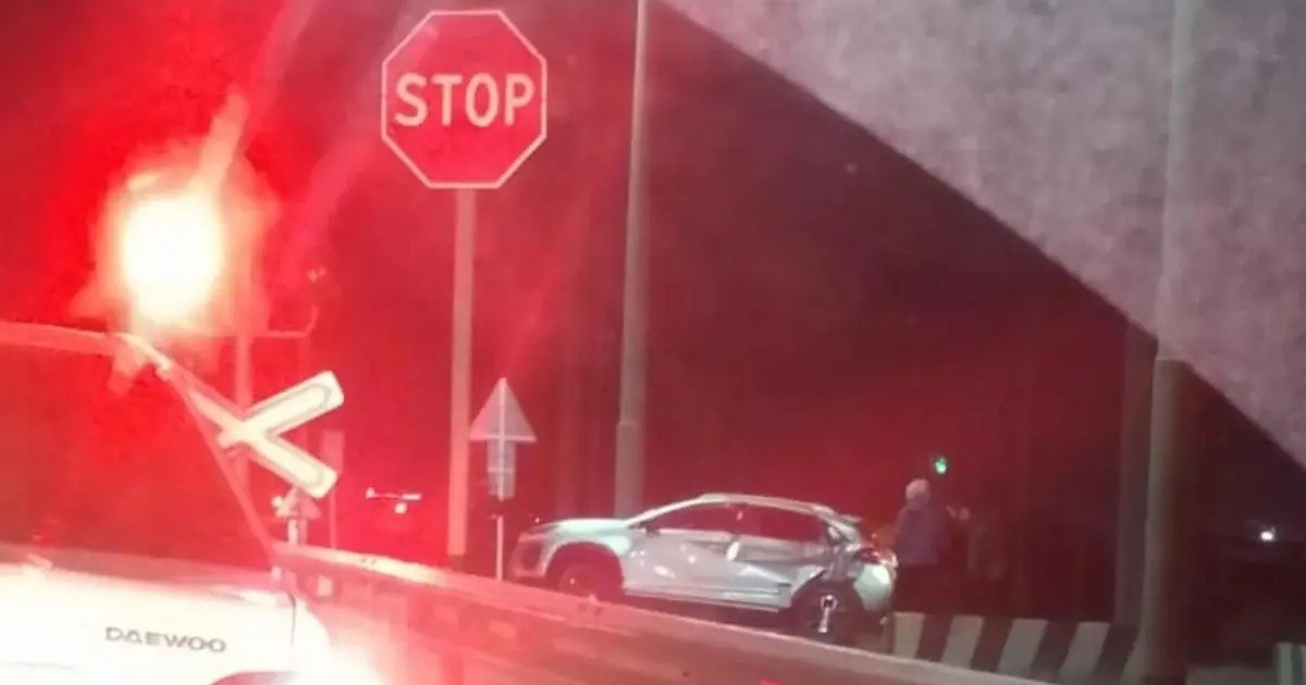 Ақтауда пойыз бен жеңіл көлік соқтығысты