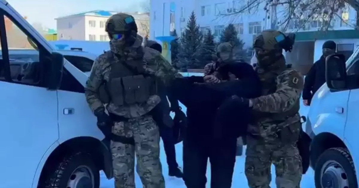 Ақтөбеде қатарластарын қорқытып, ақша бопсалаған бір топ студент ұсталды