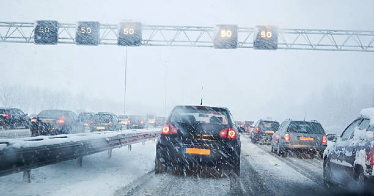 Ауа райының бұзылуына байланысты 2 облыста жол жабылды