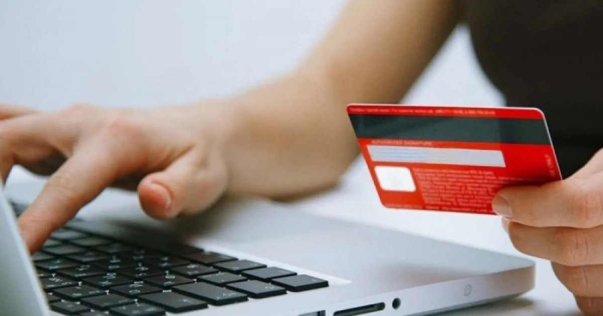 Бірінші сынып оқушысы ата-анасының атына несие рәсімдеген