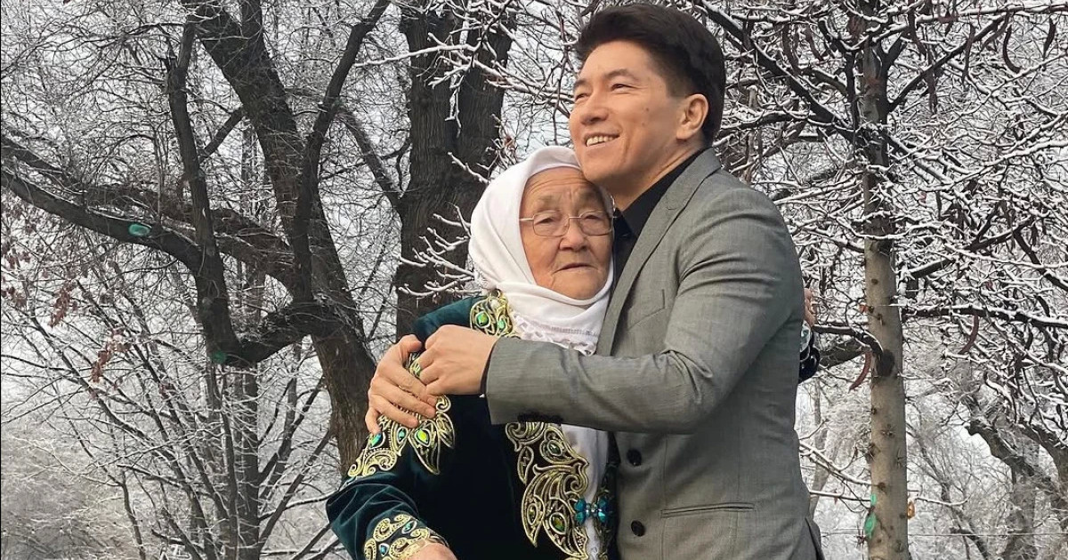 «Ердің жасы»: әнші Сәкен Майғазиев 50 жасқа толды