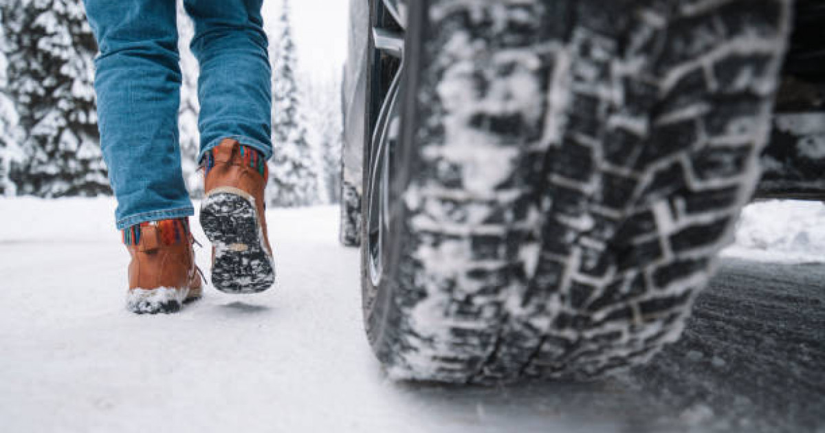 Құтқарушылар қар құрсауынан үш адамды құтқарды