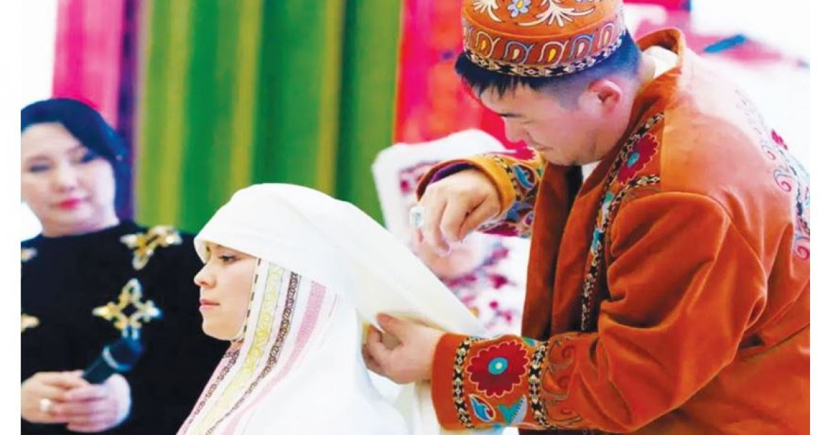 Кимешек киген  қандай-ды!