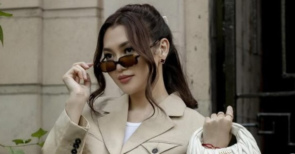 Әнші Ерке Есмахан күйеуі Райм сыйлаған қымбат әшекейлерін көрсетті