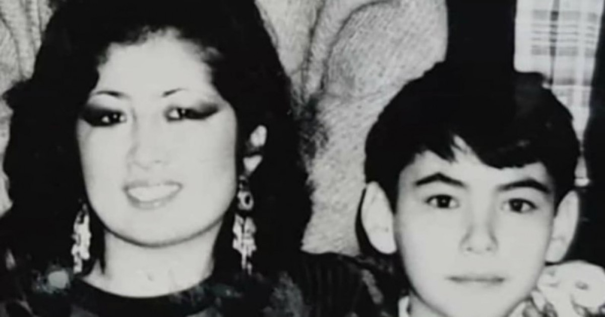 «Тағдырлы, ән жырлы Мақпал»: Мейрамбек Бесбаев Мақпал Жүнісоваға өлең арнады