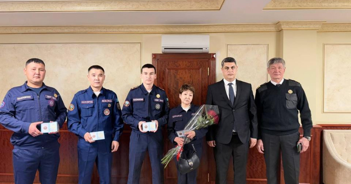 Ақтаудағы  ұшақ апаты: Әзербайжанның билік өкілдері қазақстандық құтқарушыларды марапаттады