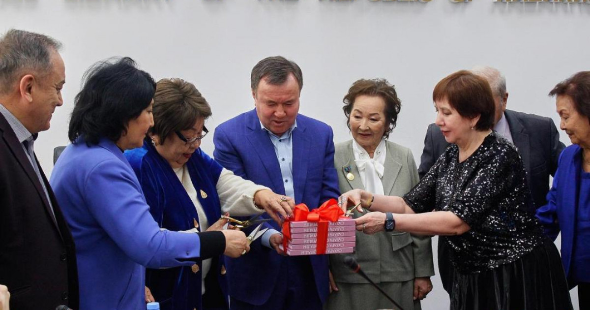 Қазақ радиосының дикторы Сауық Жақанова туралы кітап жарық көрді