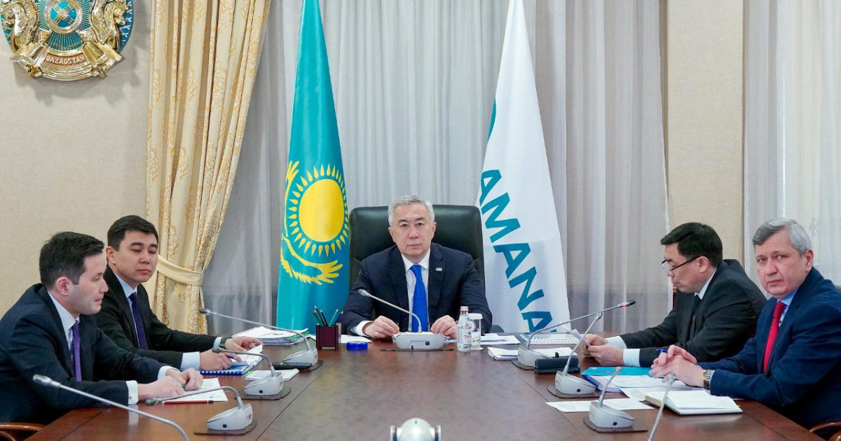 Әскери және медицина қызметкерлерінің жалақысы 40%-ға артқан