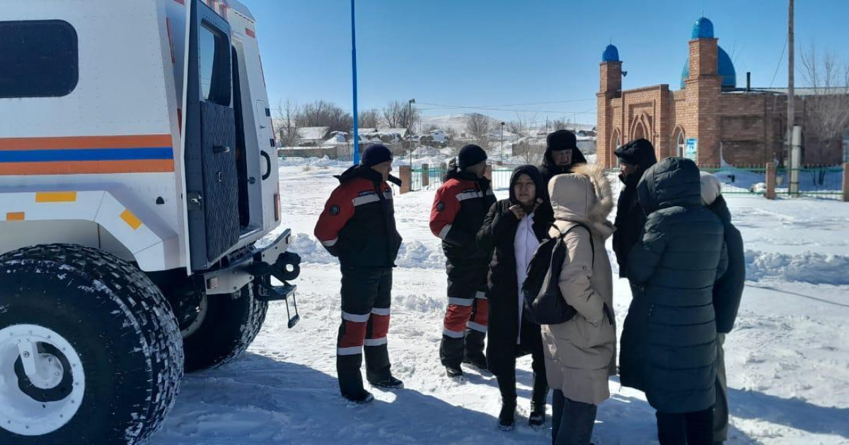 Демалыс күндері қар құрсауынан 200-ден астам адам құтқарылды
