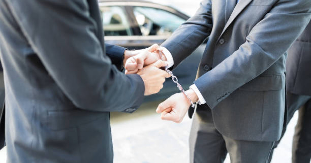 Қалалық сәулет және қала құрылысы бөлімінің басшысы 1,5 миллион теңге пара алған