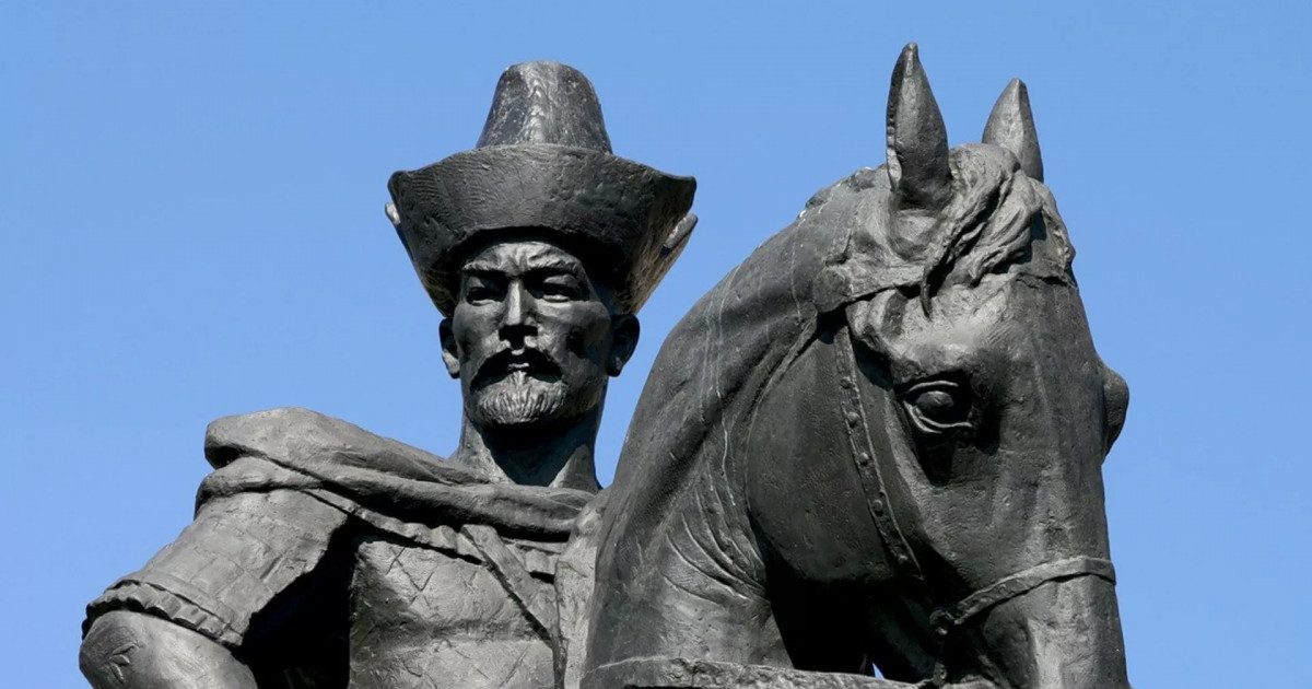 Белгілі ғалым Кенесары ханның Құранындағы қолжазбаны оқыды