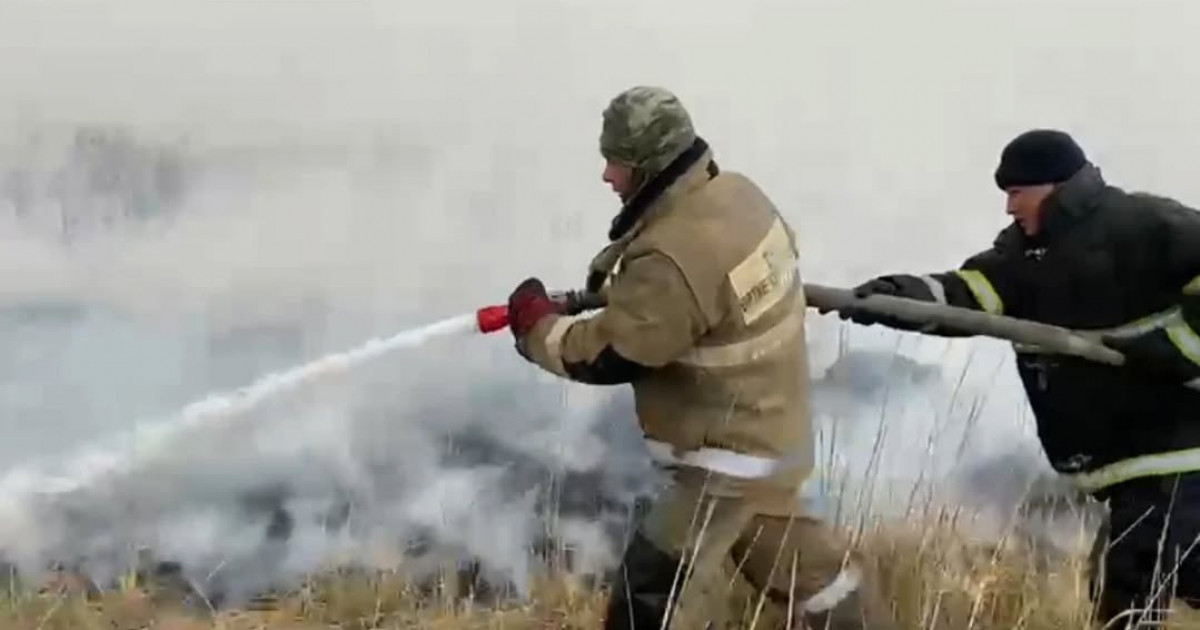 ШҚО Зайсан ауданында құрғақ шөп жанып жатыр