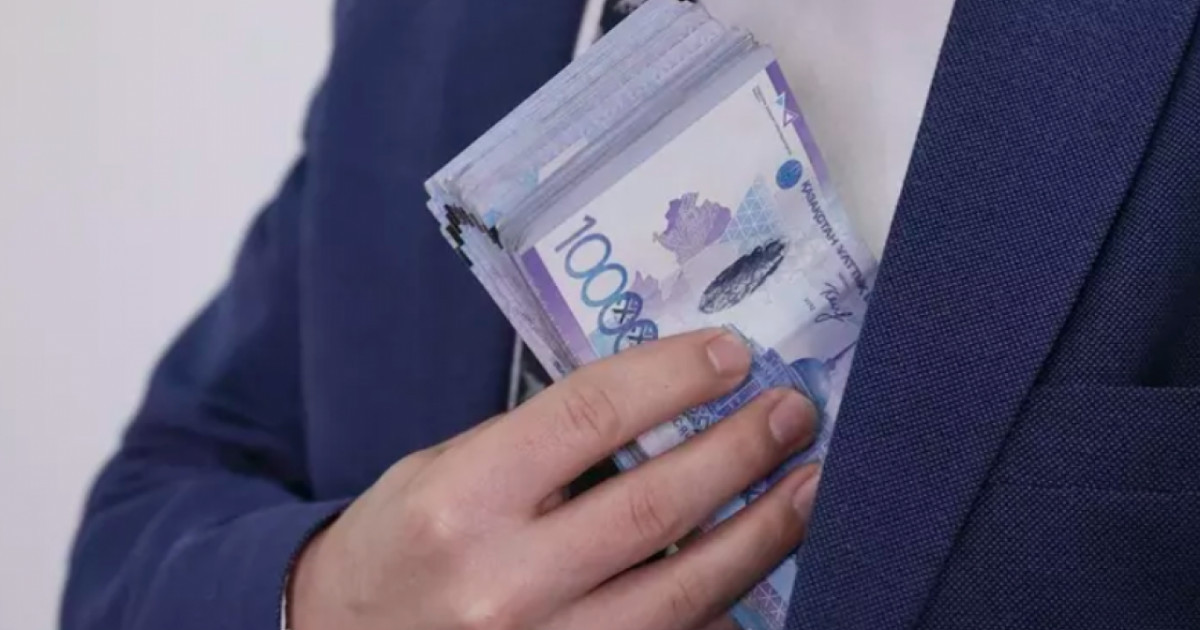 Көлік пен коттедж сатып алған: Шымкентте университет басшылары қыруар қаржы жымқырған