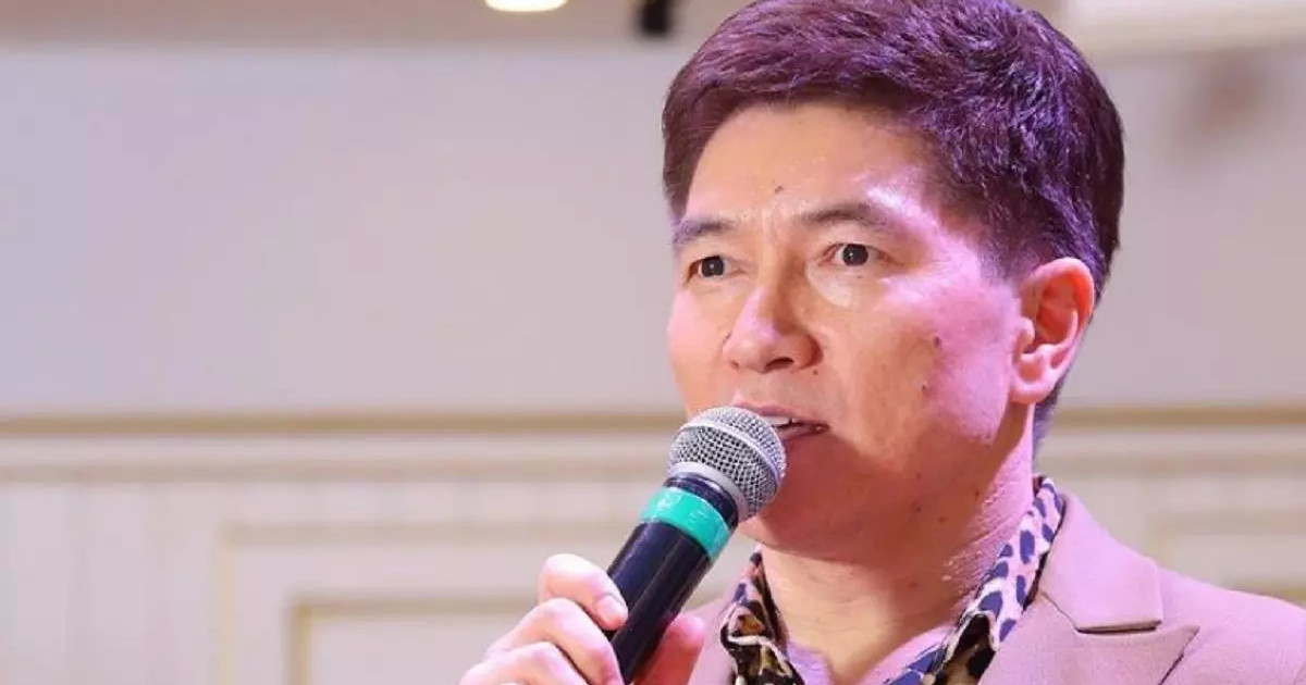 «Бақталастықпен жасамадық»: Сәкен Майғазиев қалыңмалға неге 5 миллион теңге бергенін айтты (видео)