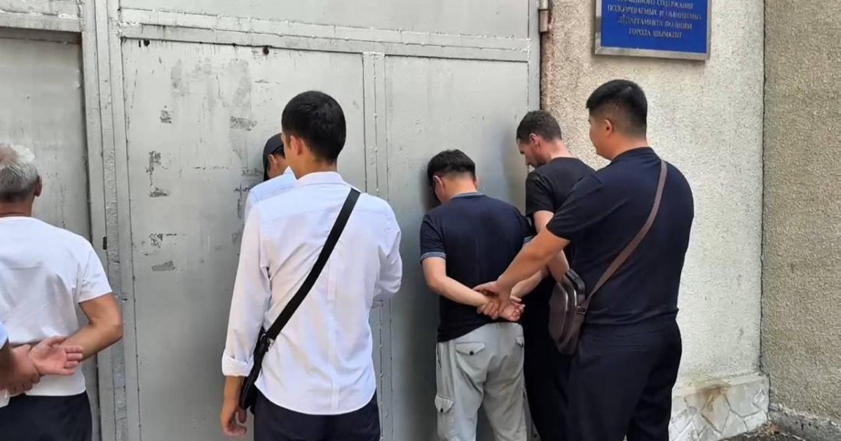 20 миллион теңгенің алтынын ұрлаған пәтер ұрылары ұсталды