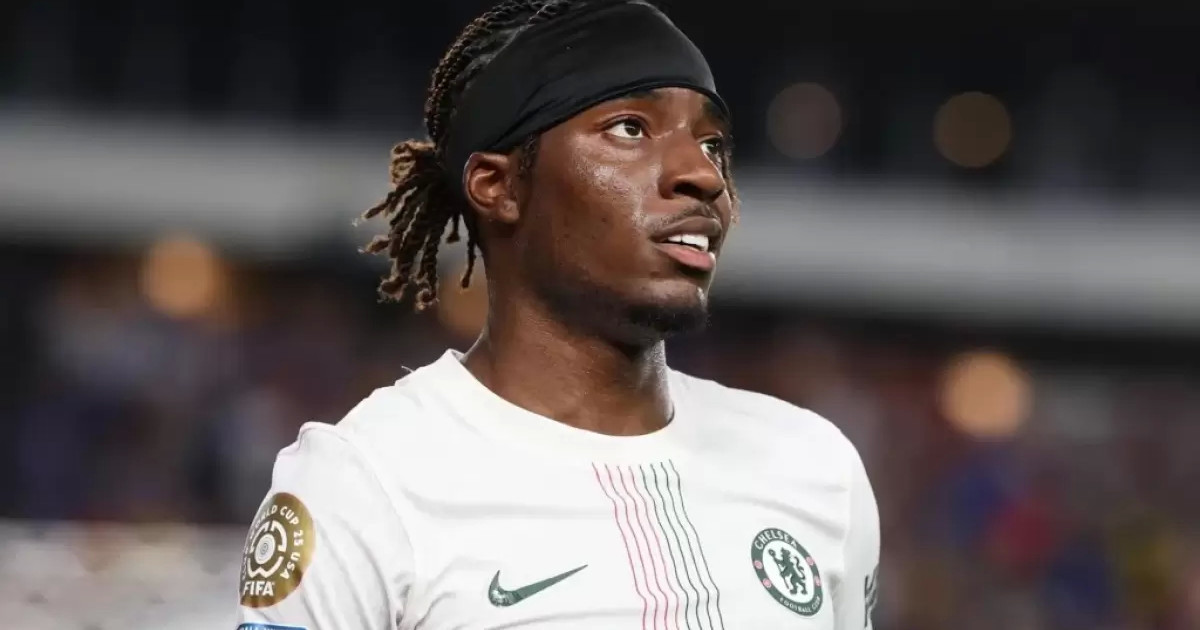 3 000 жанкүйер қарсы болған трансфер