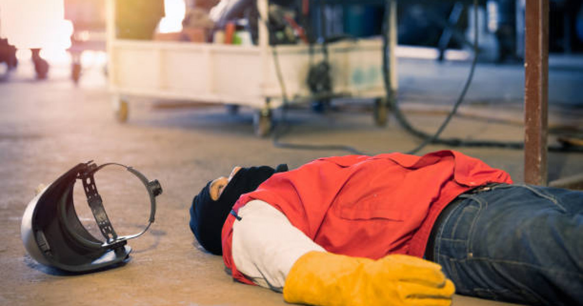 Астанада кран аударылып, жұмысшы қаза тапты