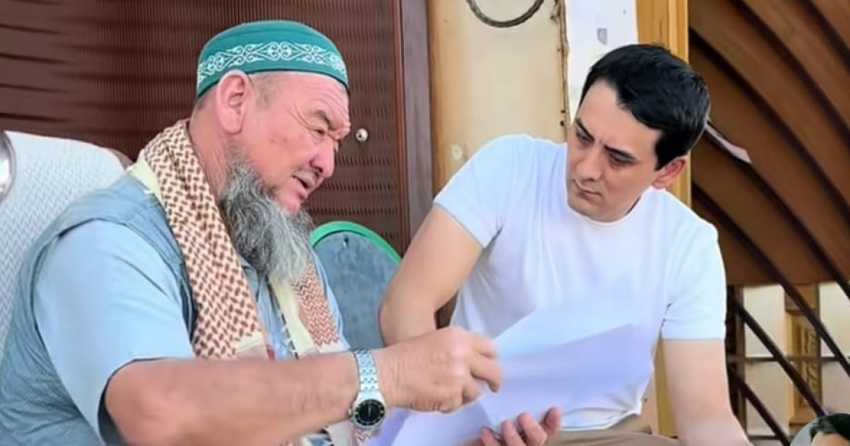 «Медреседегі шәкірттерге кітапхана салынады»: әнші Айдар Тұрғанбектің басы дауға қалды