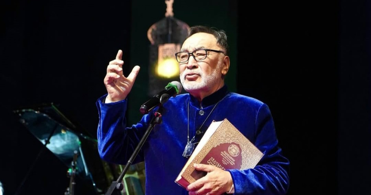 Абай болып сыр шерткен әнші