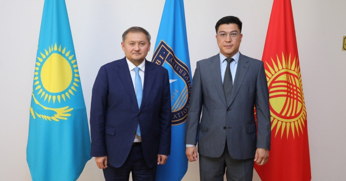 Қазақстан мен Қырғызстан министрлері ҚазҰУ филиалымен танысты