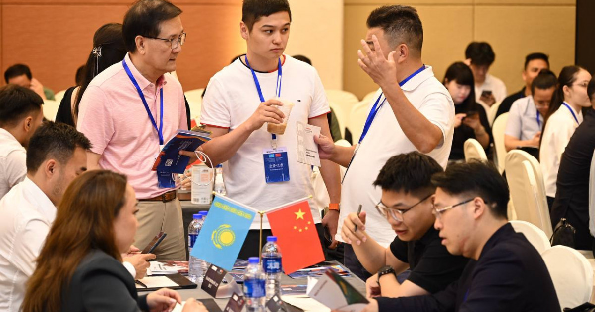 Қытайлық компаниялар Қазақстанда өндірілген нан, табиғи шырын, құрғақ түйе сүтіне қызығушылық танытып отыр