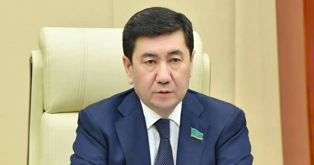 Мәжіліс Төрағасы Ерлан Қошановтың  Конституция күнімен құттықтауы