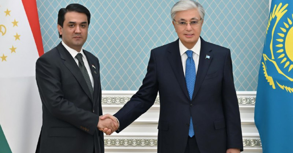 Мемлекет басшысы Тәжікстан Маджлиси Оли Маджлиси милли төрағасы Рустами Эмомалиді қабылдады