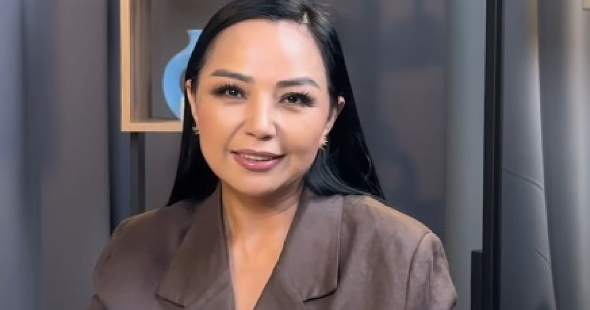 «Әңгіме айтып отырып, жасап тастадық»: Алтынай Жорабаева қабағын өзгерткенін айтты