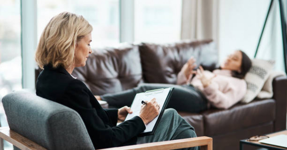 Online емес: психологке бетпе-бет барудың 5 пайдасы