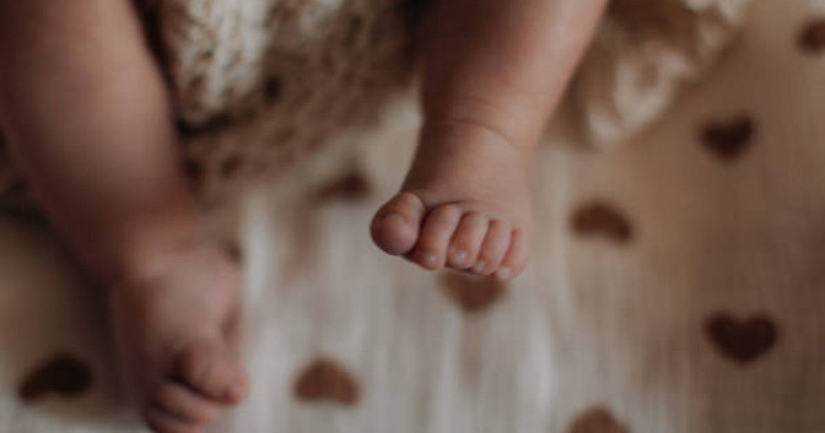 «500 мыңнан миллионға дейін»: Қазақстанда аналар нәрестесін онлайн саудаға салған